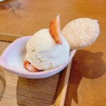 サロン ド テ メルクルディ - 