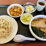 竜安 - Cランチ　ミニ麺・炒飯　900円