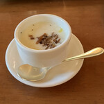 レストラン ラ・マーレ - 新玉ねぎのポタージュ