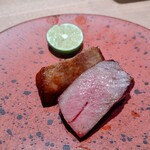 肉割烹 岡田前 - 奇麗なタン元の姿に感動。