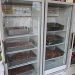 福ビル しばふビアガーデン - ビュッフェのメインはやっぱりBBQ、先ずはお肉をとってテーブルに運びました。
