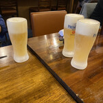 Yakitori Yakiton Oden Taishuu Sakaba Roppou Shinnosuke - 生ビールで乾杯。グラスからキンキンやで( ◜ω◝و(و "