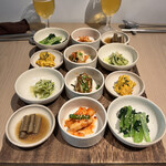 ITAEWON BOWLS & WINE - 