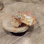 燗の美穂 - 甘鯛のウロコを焼いたもの。いただいちゃいました。