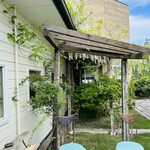 LocalDiningTotoya - 外観　洒落れてます