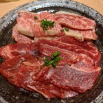 ここ肉 - ロースとカルビ（だったかな?）