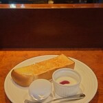 茶房・伽羅大野木店 - 