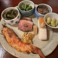 蕎麦おさめ - 前菜の盛り合わせ、いずれも美味