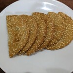 焼いて売ると書きますがむしろ蒸してます - 