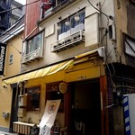 路地裏バルO's - 年季の入った一軒家