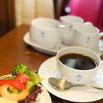 馬車道十番館 - 