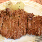 獅子王 - 付け合わせのジャーマンポテトは嬉しいサービスですね