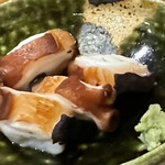 Sushi Kan - タコの刺身はちょい茹でで柔らか