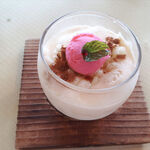 ステーキハウス 秀 - デザート（りんごのティラミス）　2023.5