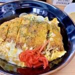 ラーメン たかはし - 卵トロっと豚カツ丼（税込380円）このボリューム！