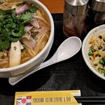 YOKOHAMA ASIAN DINING & BAR - シーフードフォーと炒飯的なやつ　ランチセット
