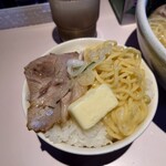 麺蔵 - 自作チャーシューラーメン丼(笑)