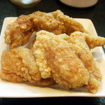 華麗なるカレー - おつかれビールセット(500円)の鶏肩肉の唐揚げ