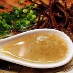 南木商店 - 超濃厚豚骨スープ。