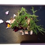 ヴァリノール - サラダの盛り付けも美しい