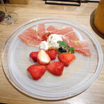 ミアスタンド - 苺生ハムカプレーゼ