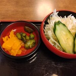 鰻のにしやま - サラダと香の物