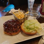 シェイクツリー バーガー＆バー - 