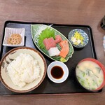 つくし - 刺身定食