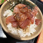 Za Meshiya - まぐろ漬け丼マグロダブル＋なめこ汁
                        650円＋130円＋税
                        858円