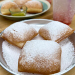 PEAKS BEIGNET - 