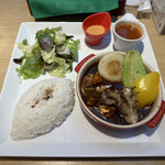 むさしの森珈琲 - グリル野菜ととろけるビーフシチューのご馳走プレート（スープ付） ¥1580