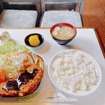 オランダ - カツ定食。