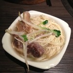 きわめ - テール塩ラーメン、小皿に取り分けて