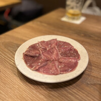 炭火焼肉ホルモン うしごろ 中目黒店 - 