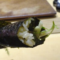 宇田津 鮨 - ランチおまかせコース：野菜巻き（筍・イタリアンパセリ・海葡萄の手巻き）