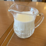 kafeandobe-kari-kateri-na - 紅茶用ミルクポット