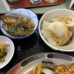 中国料理 頤和園 - 小アジ南蛮漬け、水餃子