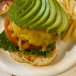 COOKER'S GRILL - avocado  burger