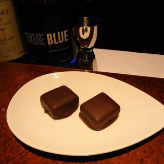 バー トゥルーブルー_0