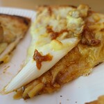 国営武蔵丘陵森林公園 中央レストラン - （2023/4月）東松山辛味噌やきとりピザ