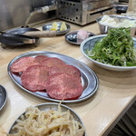 Yakiniku Horumon Atsuo - 