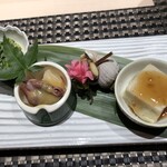 大宮 すし由 - 前菜盛り。