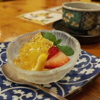 季去来亭 - 湘南ゴールドのムースと
                    ラム酒のゼリー