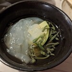 めし屋 味日和 - 鰻の稚魚とジュンサイ