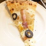 akamichi pizza - ベーコンピッツァワンピース