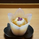 しのはら - 海鮮サラダ　雲丹・オマール海老・夏河豚、摺り下ろした玉葱と胡麻油の風味で。これはサッパリして美味い！テンションが上がります。