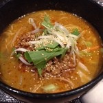 Gyouza Sakaba - 人気の担担麺餃子セット ¥850 の担担麺