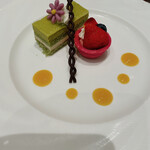 ANAクラウンプラザホテルグランコート名古屋 - ピスタチオムースと苺のプティタルト