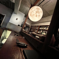 ワインとくつろぐ ツキアカリ - 