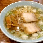 丸信ラーメン - 醤油ラーメン　700円